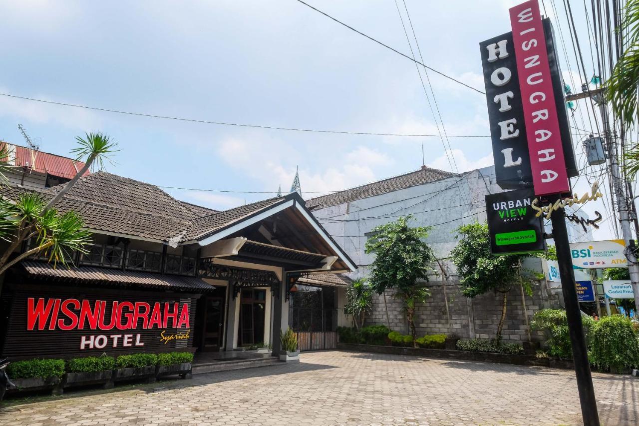 Urbanview Hotel Syariah Wisnugraha By Reddoorz Yogyakarta Exteriör bild