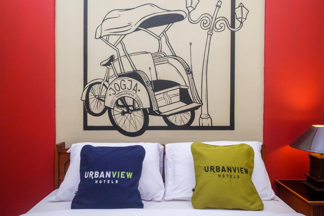 Urbanview Hotel Syariah Wisnugraha By Reddoorz Yogyakarta Exteriör bild